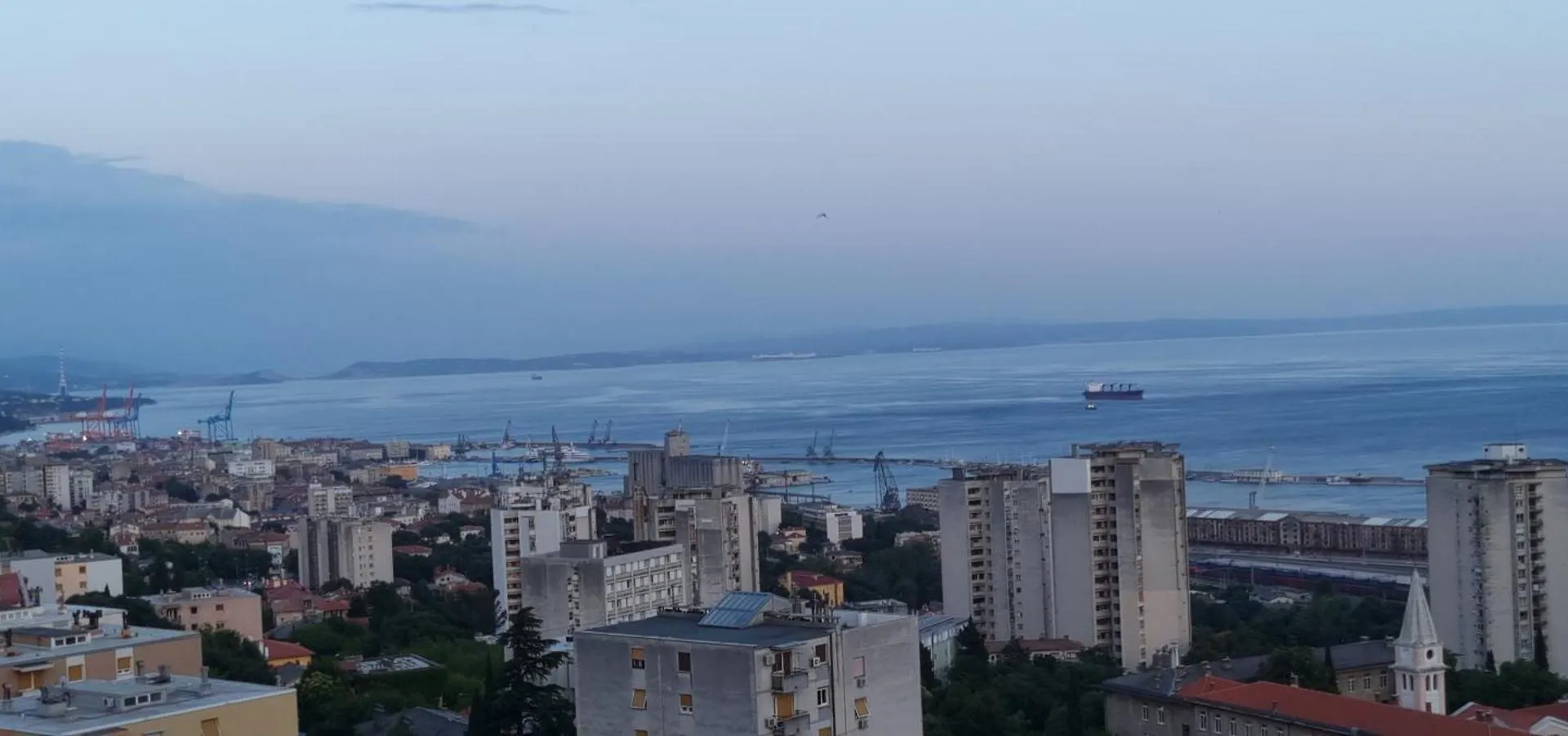 Qr Apartment For Family, Couples, And Friends Stay In Rijeka