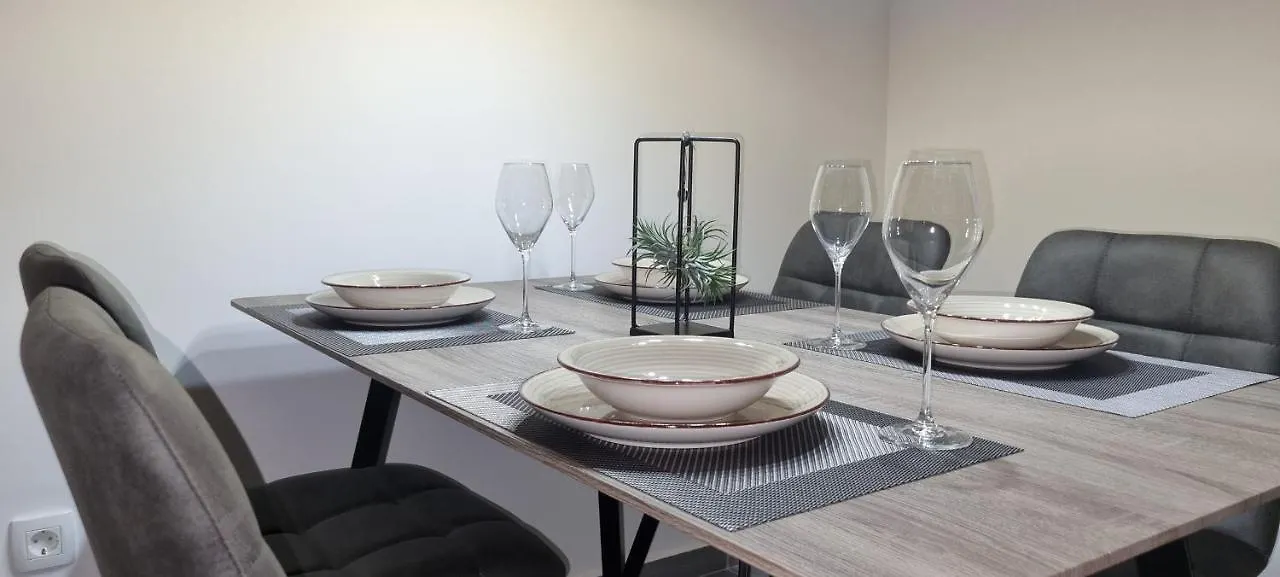 Qr Apartment For Family, Couples, And Friends Stay In Rijeka