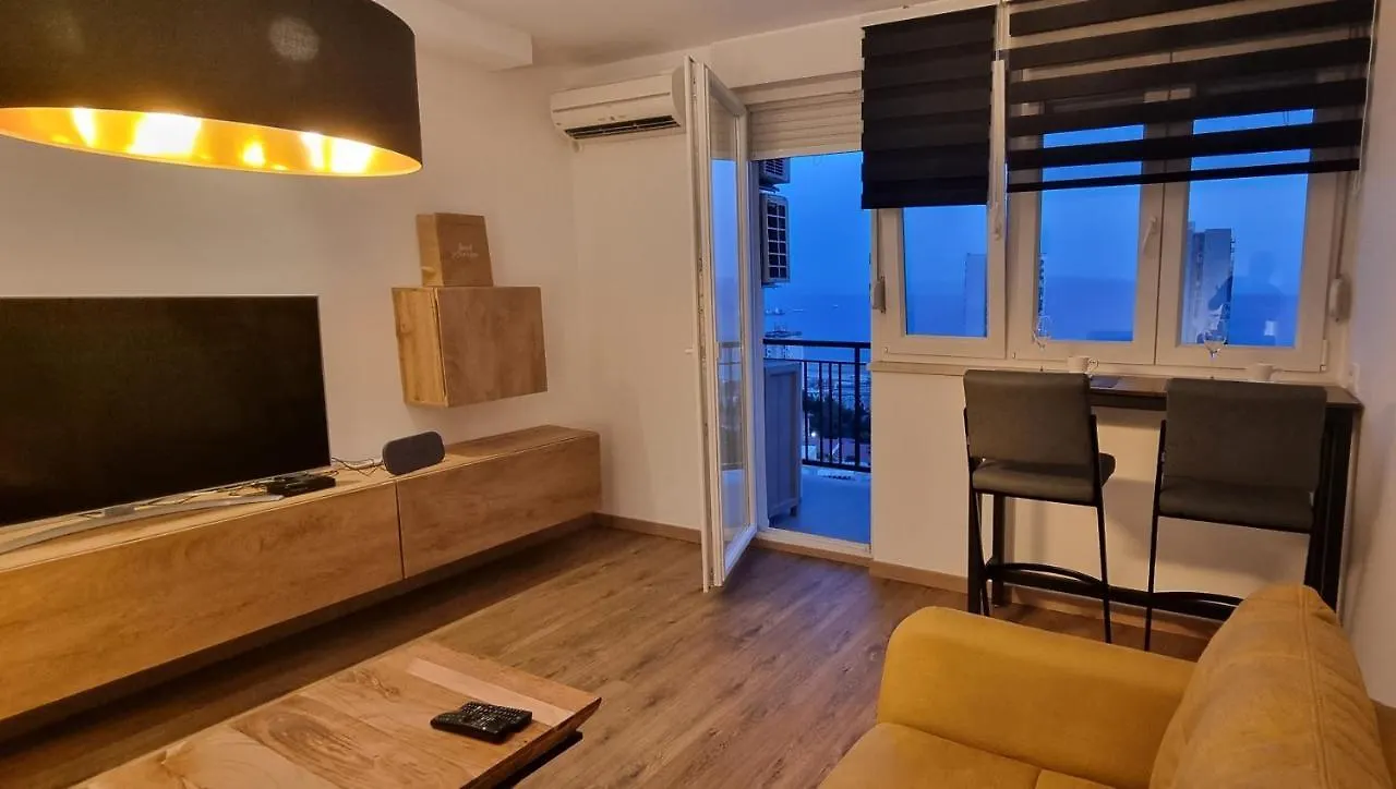 Qr Apartment For Family, Couples, And Friends Stay In Rijeka 0*,  Croatia