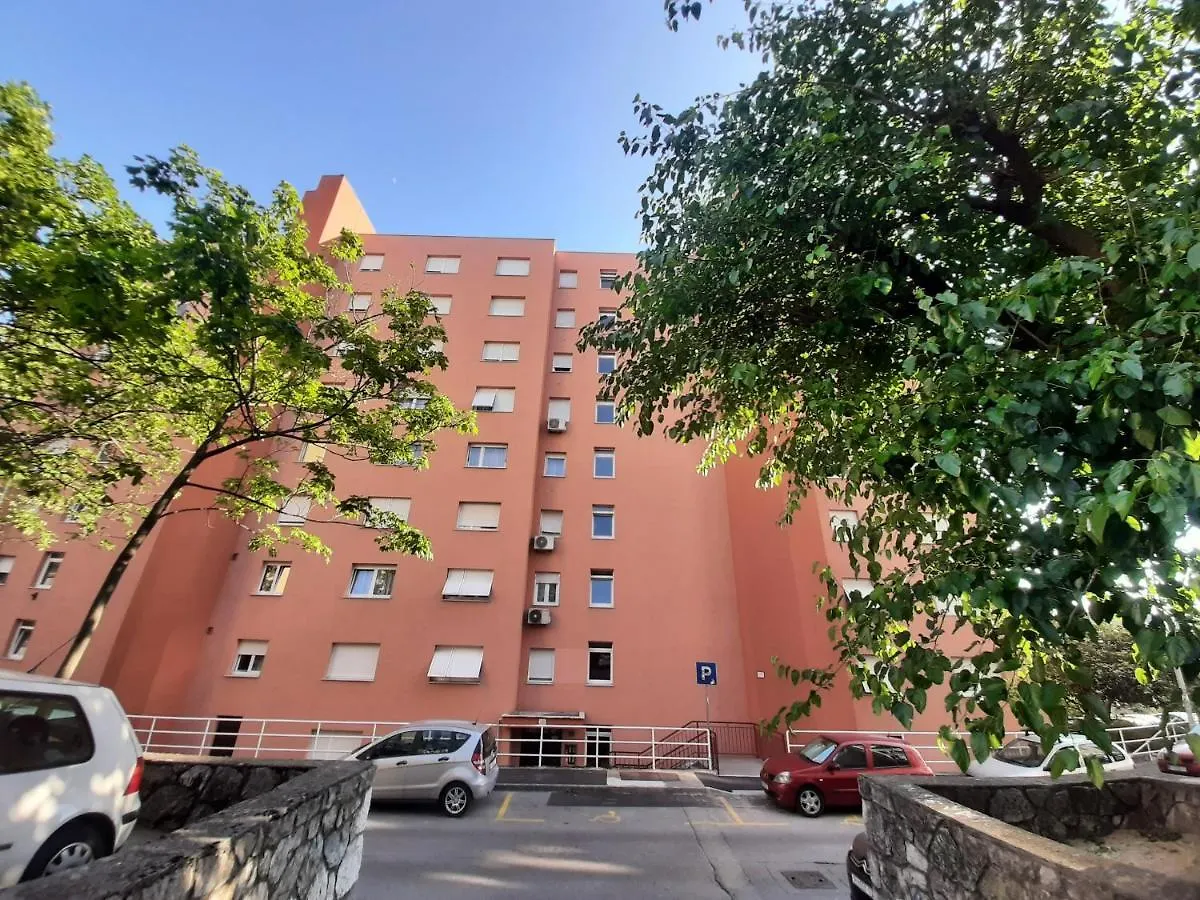 Qr Apartment For Family, Couples, And Friends Stay In Rijeka